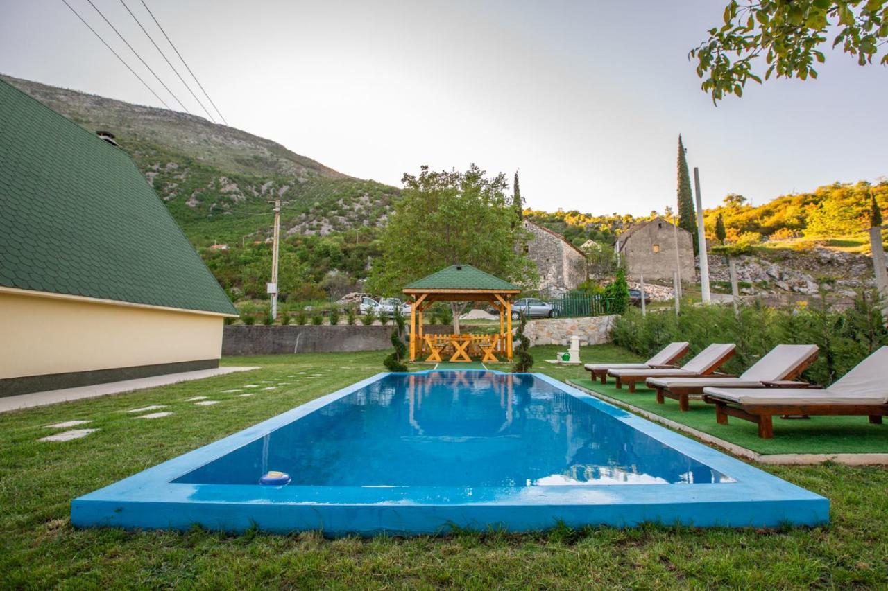 Гостевой дом Cozy House Ostrog Никшич Экстерьер фото